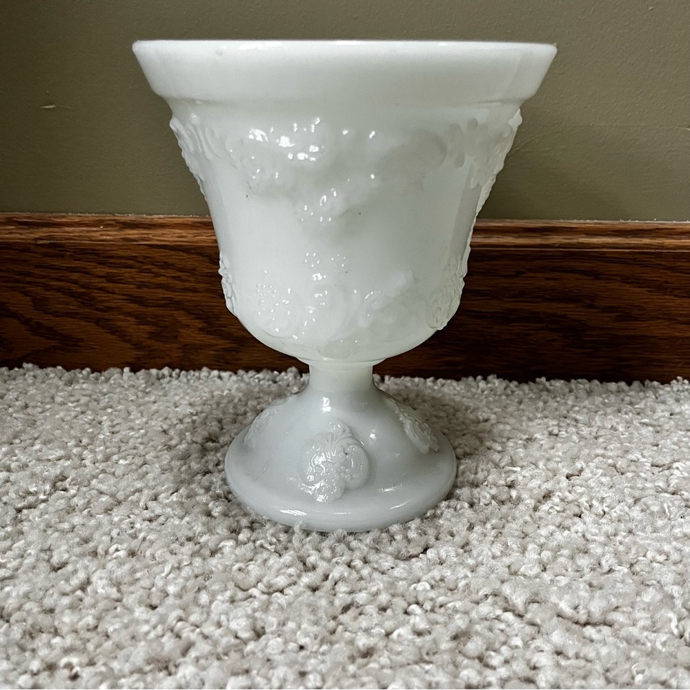 Vintage E O Brody Milk Glass Urn Planter USA M4300